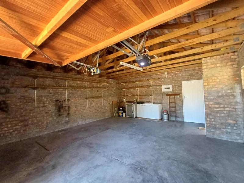 To Let 3 Bedroom Property for Rent in Protea Valley Western Cape